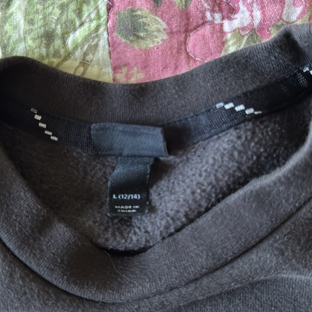 Sweatshirt - Picture 3 of 3